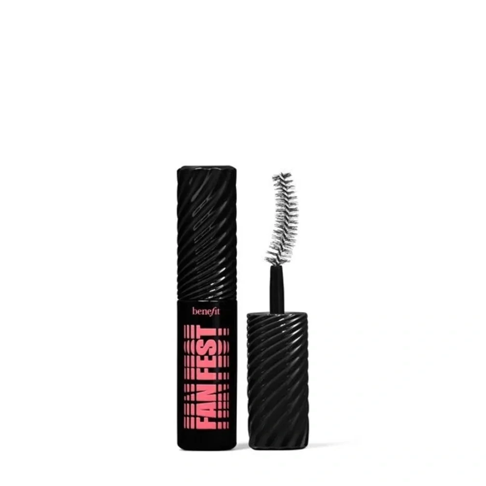 Benefit Fan Fest Mascara in Hyper Black